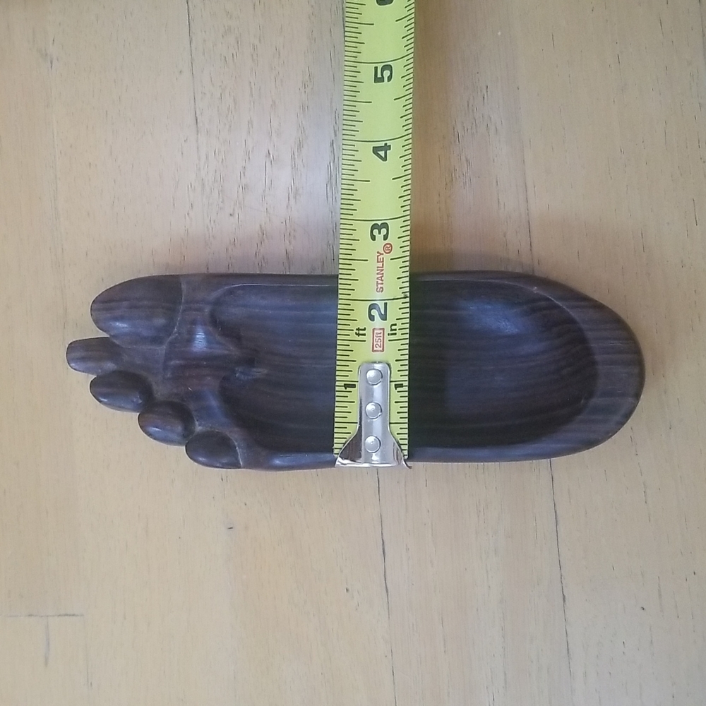 Vintage Bali Indonesia Hand Carved Wooden Feet Sculpture - Picture 5 of 9